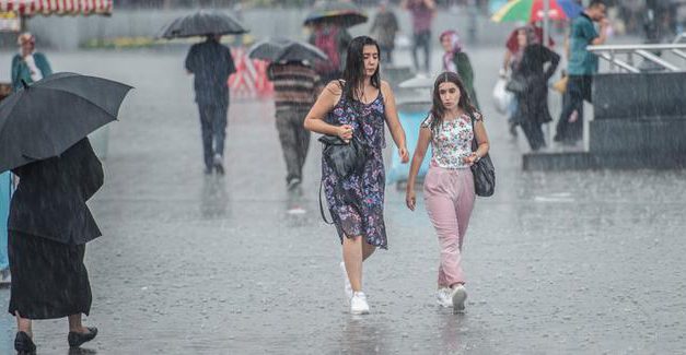 Meteoroloji’den İstanbul için sağanak yağış uyarısı