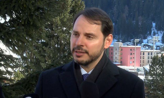 Bakan Albayrak: Yüzde 5 büyüme hedefimiz gerçekçi