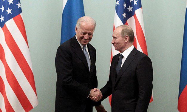 Putin’den Biden’a: Görüşmeye hazırım